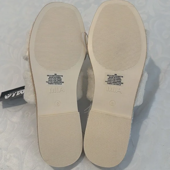 MIA Cosette Faux Shearling Sandal. Ladies Size 8 - Picture 8 of 11